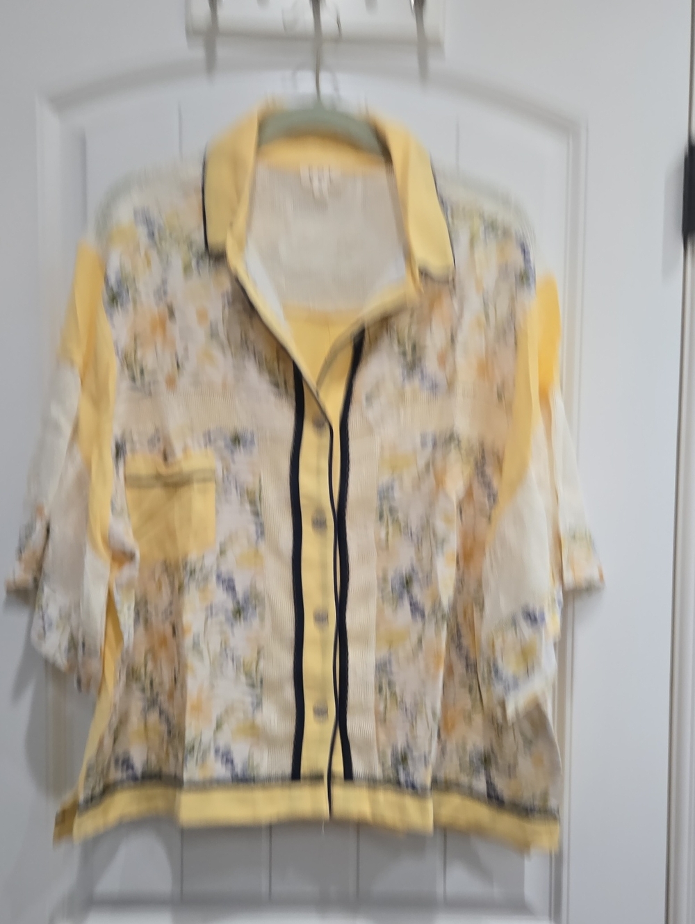 POL Yellow Floral Button-Down Shirt with Black Piping